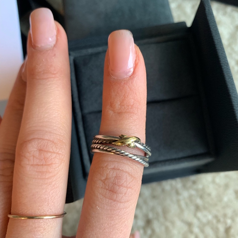 David Yurman Ring - size 5 - 18k crossover single